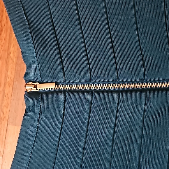 BEBE Crop Blouse Plunging Neckline Sheer Bell Sleeves Zip Back, Dark Teal- Large - Picture 6 of 10